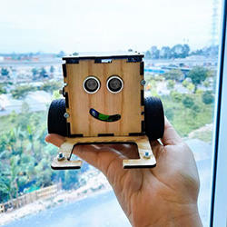 Đồ chơi mầm non PetBot - robot giáo dục photo review