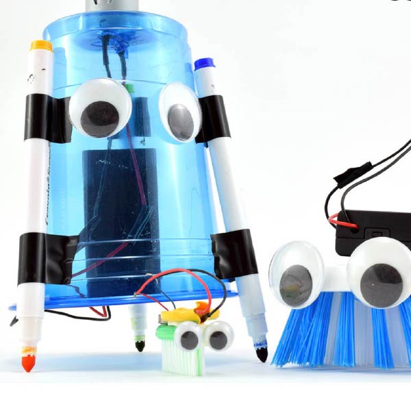 Cách làm robot Art Bot chi tiết từ cốc nhựa