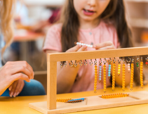 Phương pháp giáo dục Montessori có hiệu quả như lời đồn?