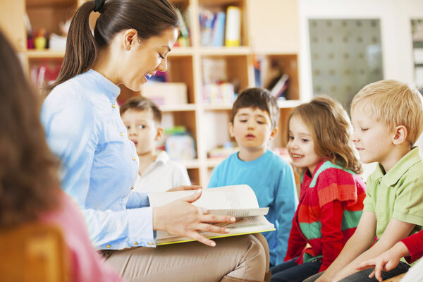 Giáo án Montessori hiệu quả bao gồm những yếu tố nào?