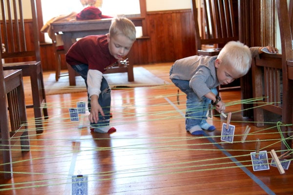 Trò chơi thông minh cho bé giúp rèn luyện kỹ năng vận động và quan sát