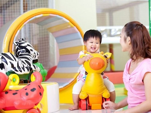 Đồ chơi cho trẻ 1 tuổi hỗ trợ các con phát triển toàn diện ngay từ khi còn bé