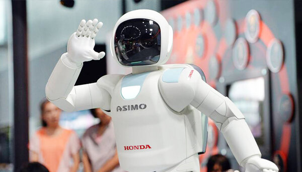 Robot thông minh trí tuệ nhân tạo nổi tiếng thế giới Asimo
