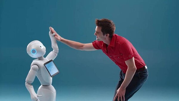 Robot thông minh trí tuệ nhân tạo Peeper