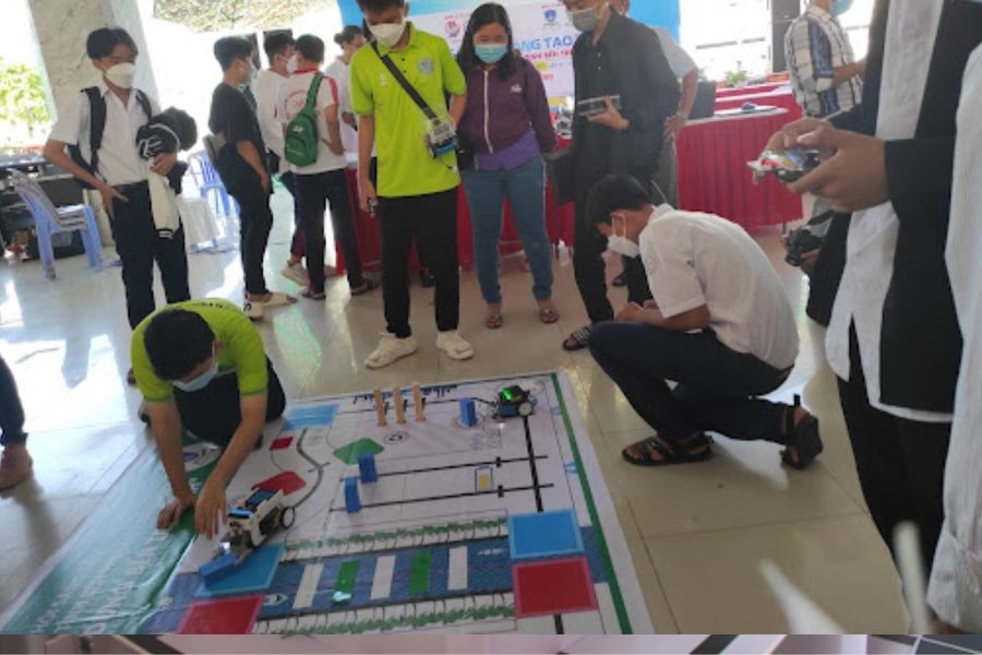 Cuộc thi robot tại Bến Tre do OhStem hỗ trợ tổ chức