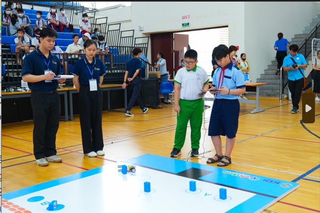 Bảng Tiểu học tại cuộc thi đấu trường robot quận 7