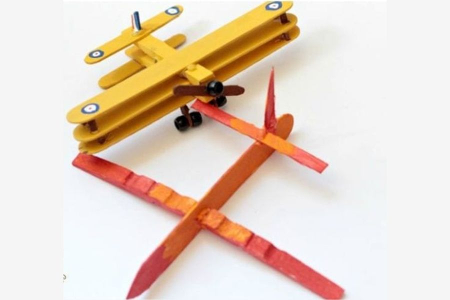 Sản phẩm STEM lớp 5: Máy bay tự chế