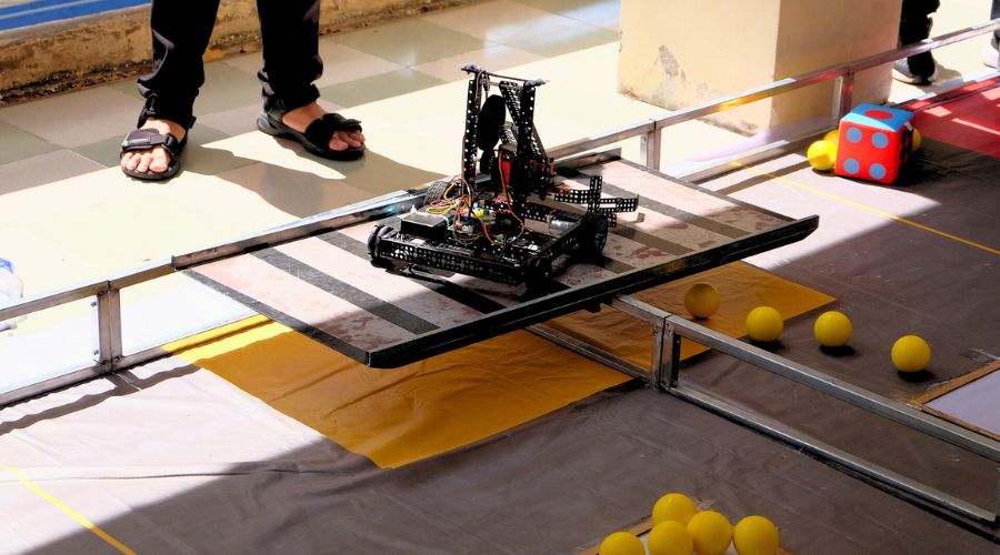 Tập huấn và thi đấu Robocon với robot ORC K3 do OhStem sản xuất tại Cần Thơ