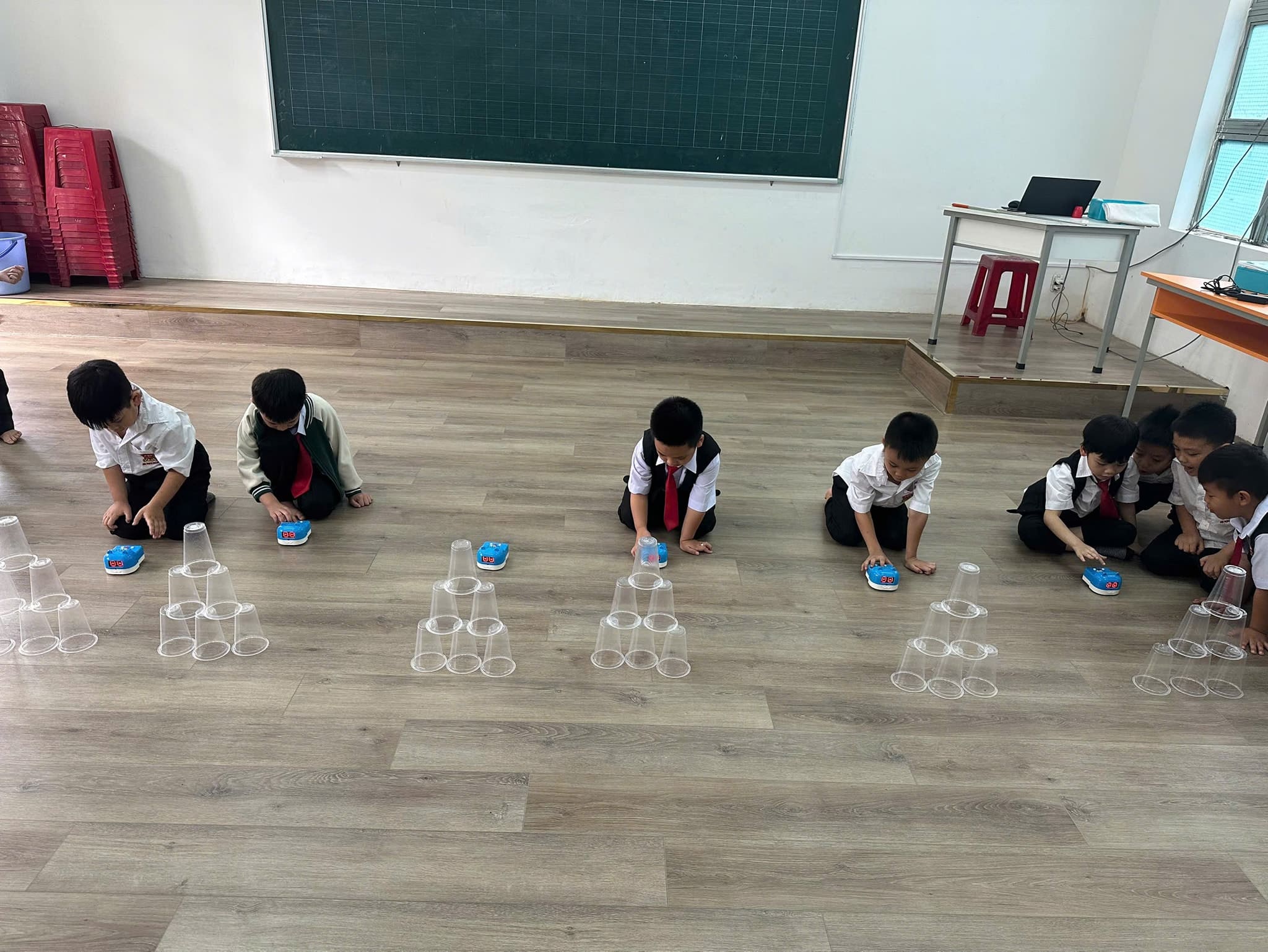 triển khai STEM Robotics trong nhà trường