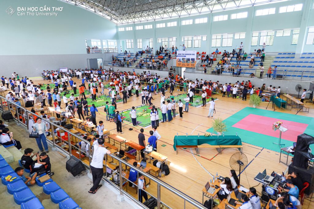 Triển khai STEM Robotics trong nhà trường