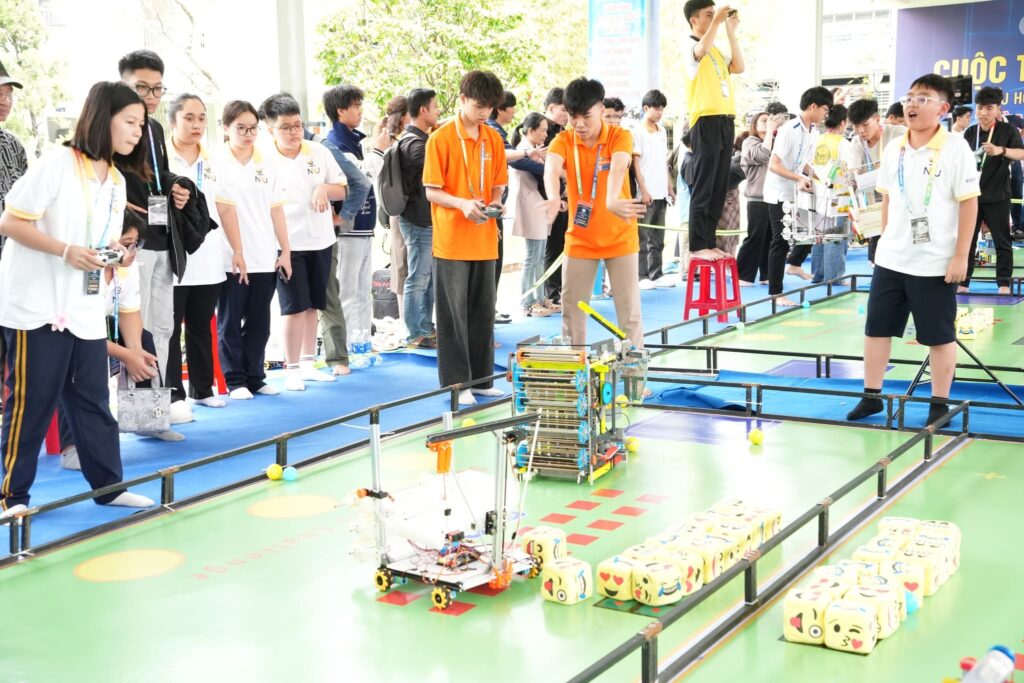 Gần 110 đội thi tham gia Robocon ORC Miền Trung 2026 tại Đà Nẵng