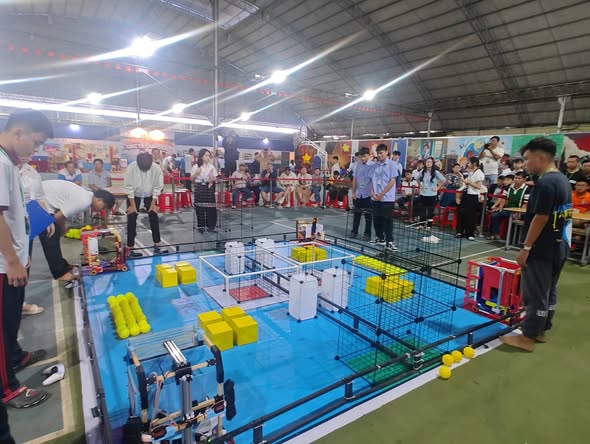 Không khí thi đấu sôi nổi tại Robocon ORC Tây Nguyên 2026