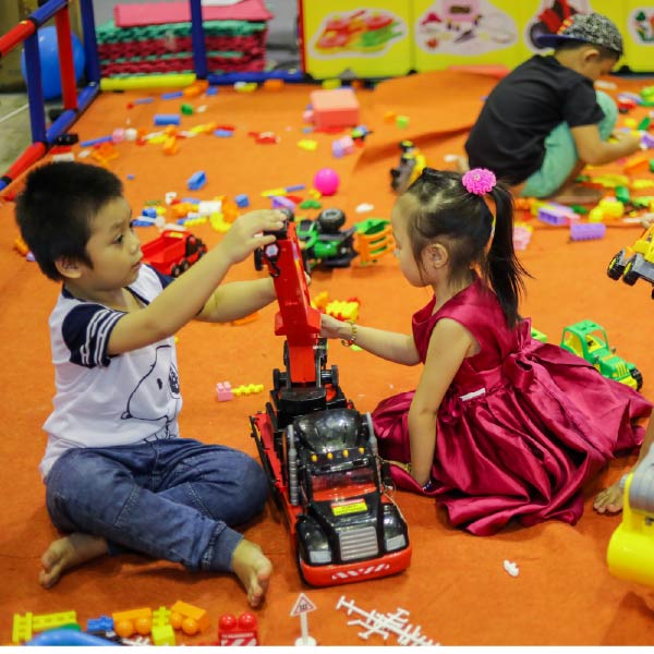 Những điều cần lưu ý khi mua đồ chơi cho bé