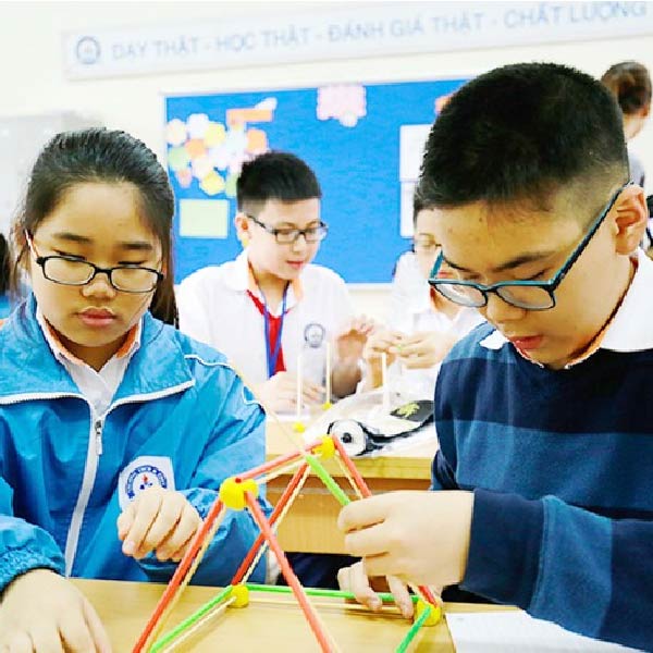 Phương pháp giáo dục STEM ở tiểu học phải dựa vào thực tế