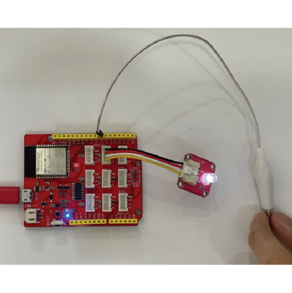 ESP32 Với Chân Cảm Ứng Điện Dung