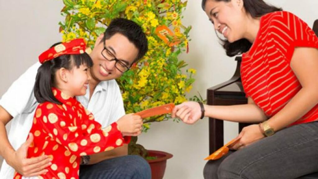 Lì xì đầu năm cho bé