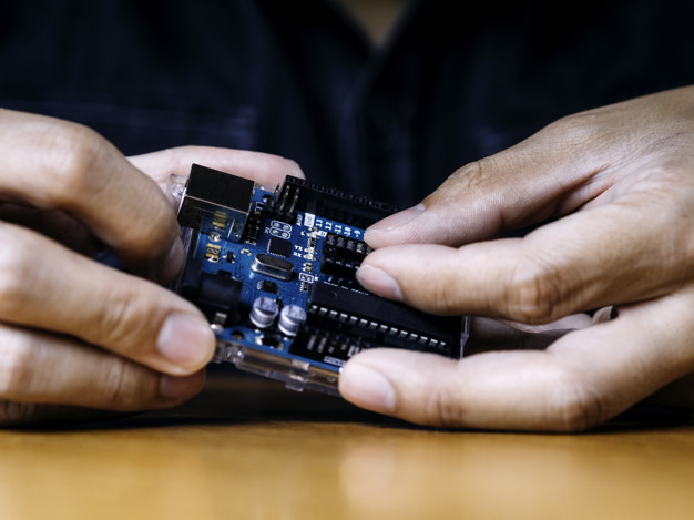 Các chân cắm của Arduino