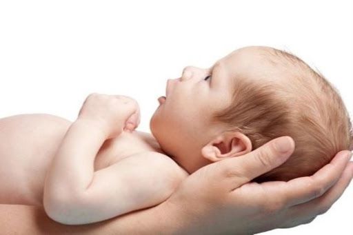 Tắm nắng cho bé đúng cách