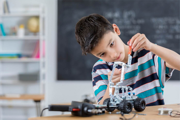 Trở thành kỹ sư về STEM Robotics nếu muốn