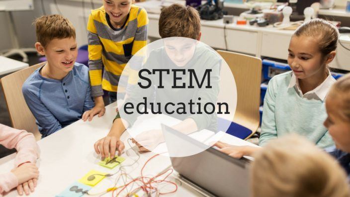 Cách ứng dụng STEM vào chương trình giảng dạy hiện tại