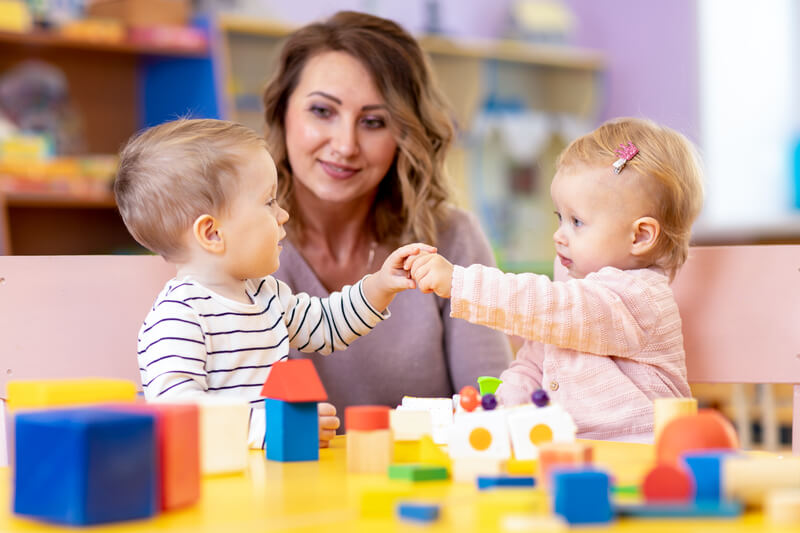 Hãy dạy trẻ cách tự lập