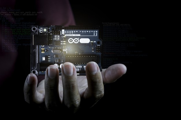Ứng dụng Arduino vào việc học của trẻ liệu có khó? 