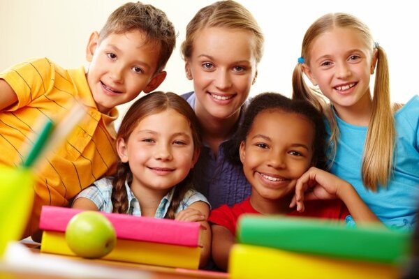 Giáo viên là những người bạn của học sinh