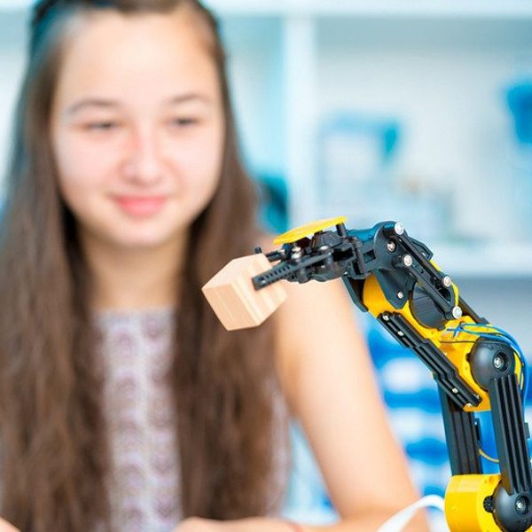Lợi ích của việc học robotics
