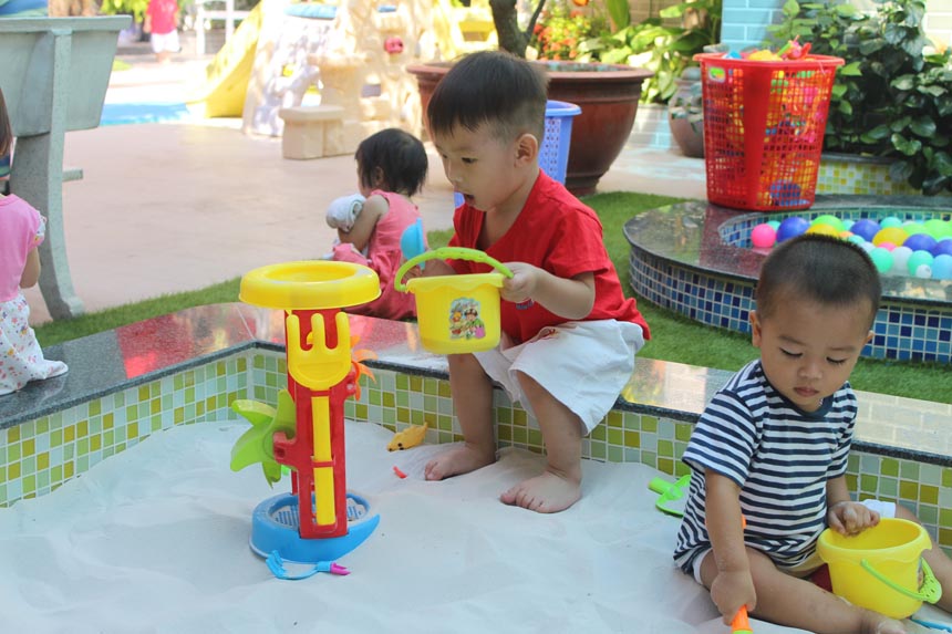 Đọc - Bài tập phát triển tư duy cho trẻ mầm non hiệu quả