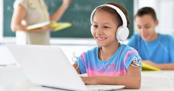 Trẻ nên học ngôn ngữ lập trình nào để phát triển tư duy sớm