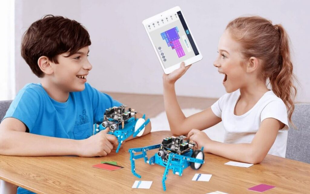 Các đồ chơi chế tạo robot cho các bé mê lập trình