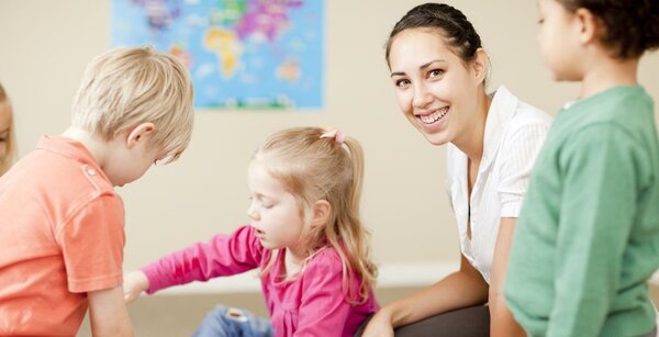 Vai trò của giáo viên trong phương pháp giáo dục sớm
