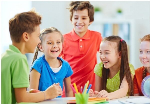 Dạy trẻ kỹ năng giao tiếp là điều quan trọng hàng đầu