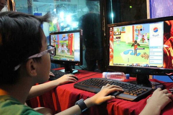 Học sinh có thể tự học lập trình Scratch chỉ với vài hướng dẫn 