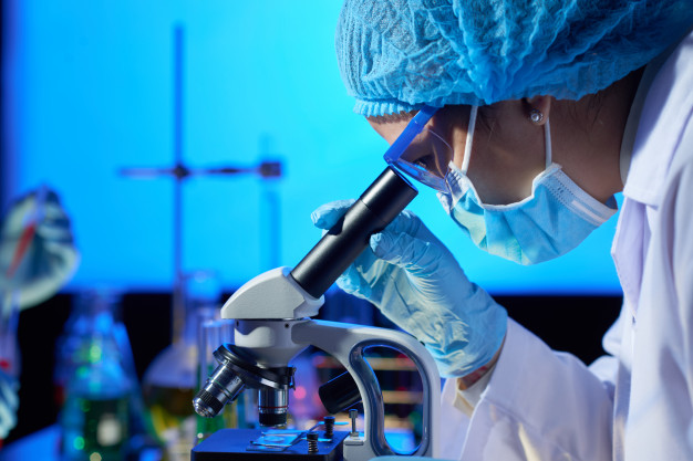 Cần phải tuân theo những quy tắc về an toàn khi sử dụng phòng thí nghiệm lab