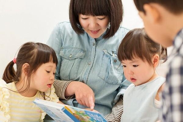 Gần gũi con cái là cách cha mẹ Nhật dạy con tự lập