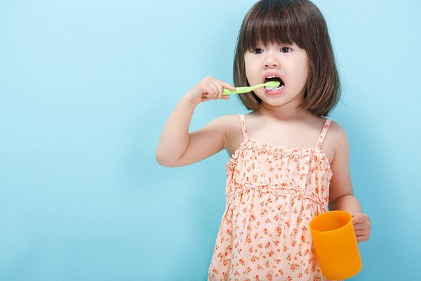 Trẻ học được nhanh nhất qua việc thực hành, không phải chỉ qua lời nói