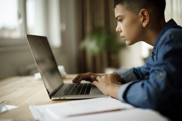 Ứng dụng Python để phát triển giáo dục