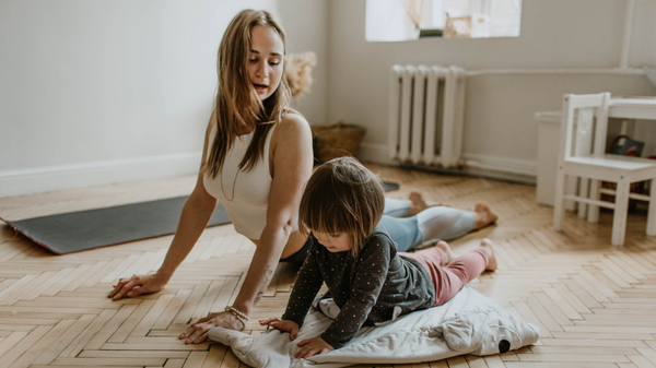 Bé lười vận động? Ba mẹ phải làm sao?