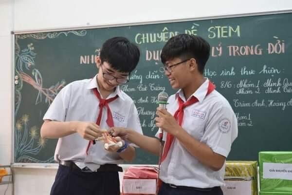 Những giờ học STEM thú vị sẽ giúp các em ngày càng yêu thích các môn khoa học-công nghệ hơn