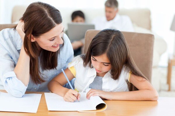 Cùng bé học tập là cách học giỏi toán ba mẹ nên áp dụng