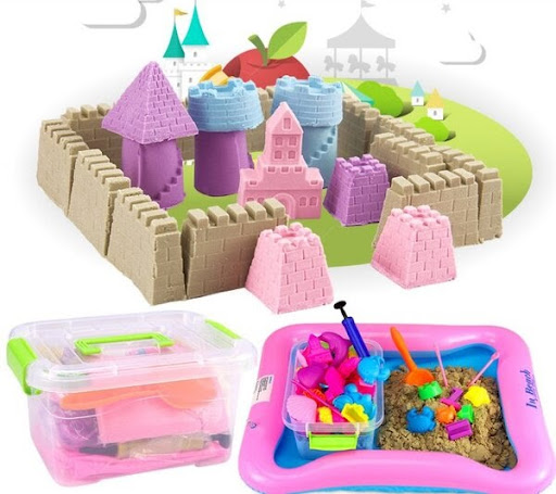 Balo và cặp sách là những món quà cực kỳ thiết thực đối với các bé ở độ tuổi mầm non trở lên