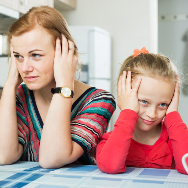 mẹo dạy trẻ bướng bỉnh cho bố mẹ