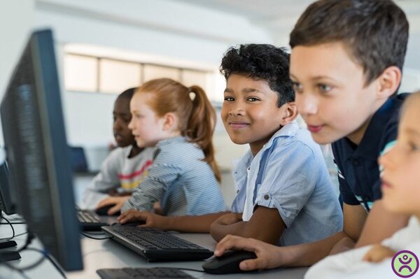 Coder là gì? Làm thế nào để trở thành coder?