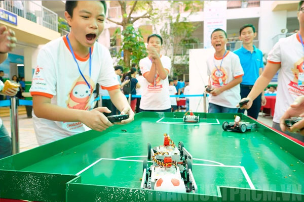Dạy học STEM THCS bằng Robotics - Phương pháp mới được nhiều trường áp dụng