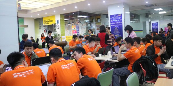 Trung tâm dạy lập trình APTECH