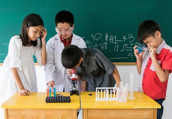 Dạy học STEM là gì? Các bước tiến hành dạy học STEM hiệu quả