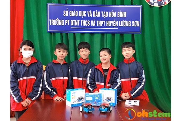 Chương trình tập huấn STEM về AI, IoT và robot tại Hòa Bình 2022