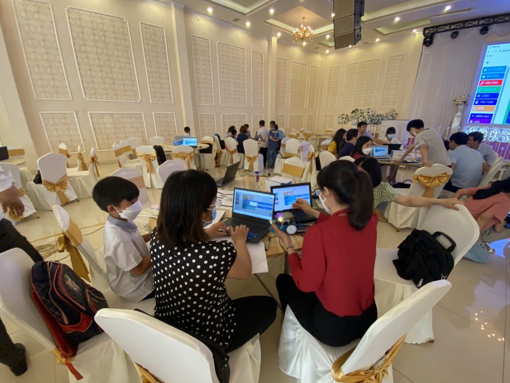 Tập huấn STEM về Robotics tại Tứ Kỳ - Hải Dương 2022 