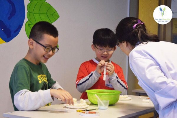 Cách thiết lập chương trình giáo dục STEM ở tiểu học hiệu quả